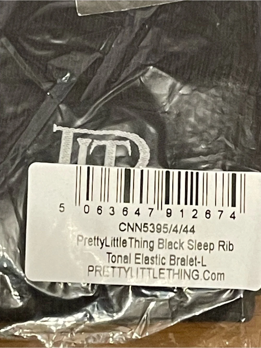 PRETTYLITTLETHING BLACK SLEEP RIB TONAL ELASTIC BRALET